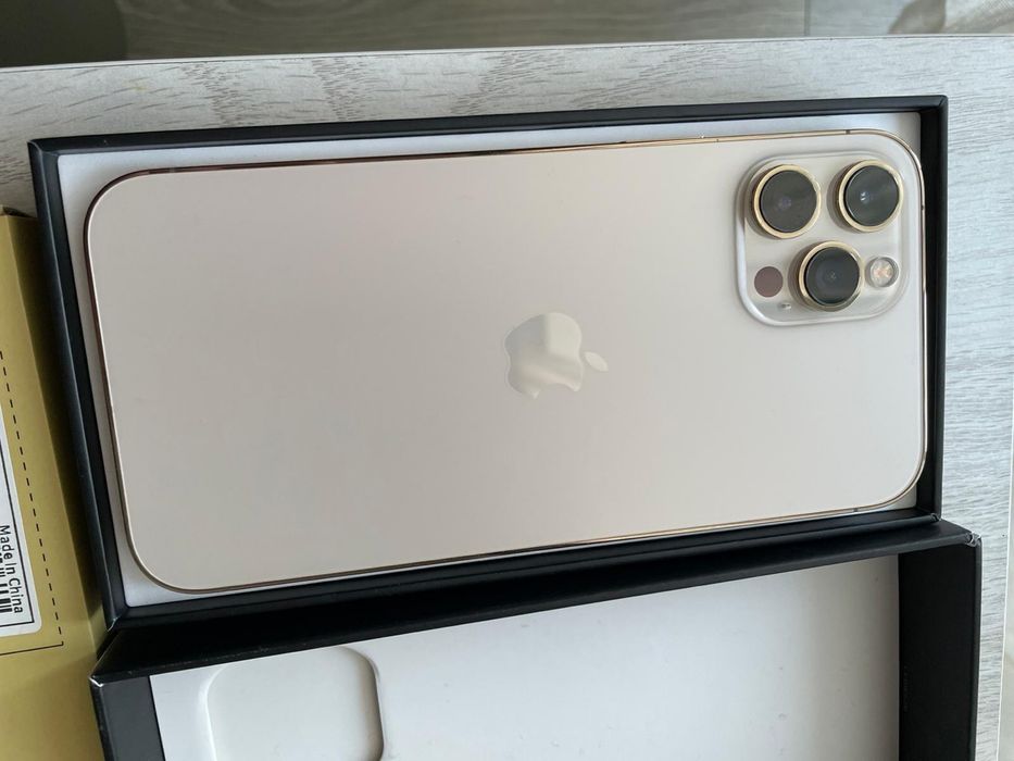 Iphone 12 Pro Max Gold  impecabil liber de rețea