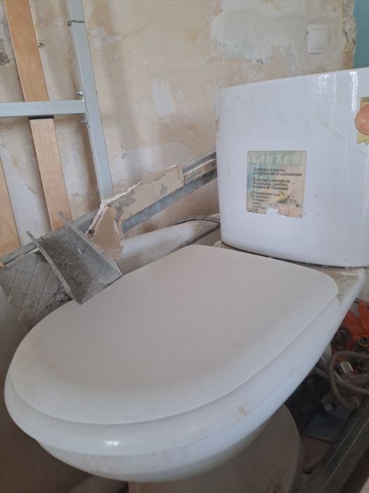 Унитаз б/у норм состоянии