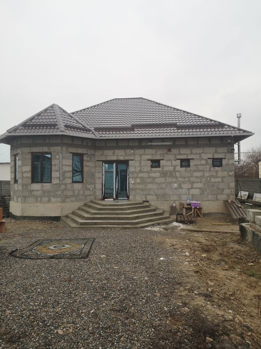 Улкен уй сатылады