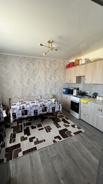 Үй сатамын 4 бөлмелі