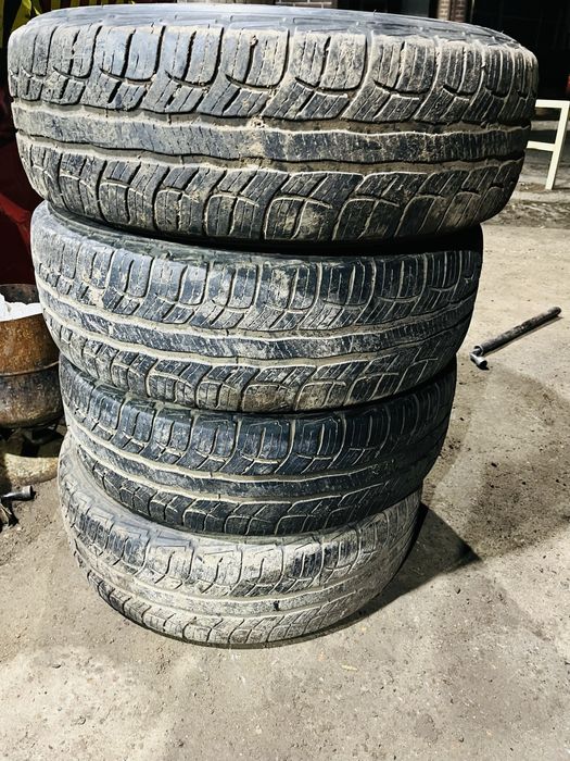 Продам шины GoodRich Advantage  225/65/17