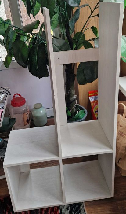 Продам шкафчик//