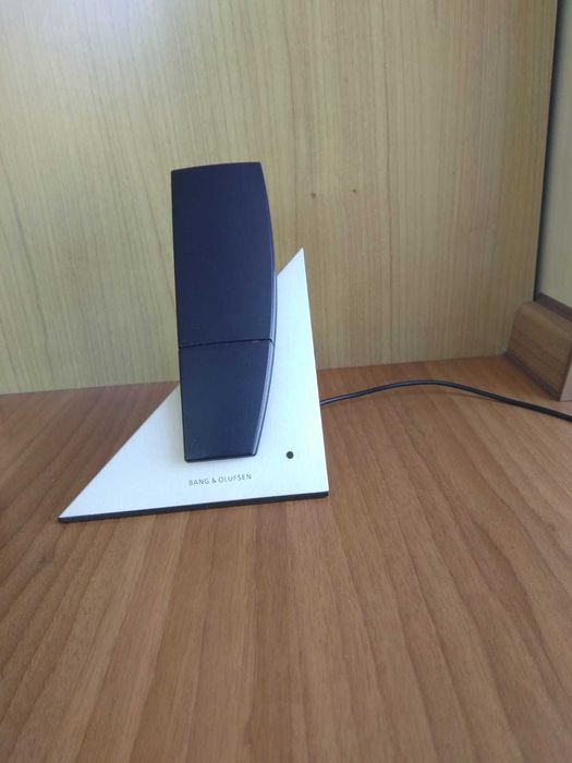 Телефон за ценители Bang & Olufsen