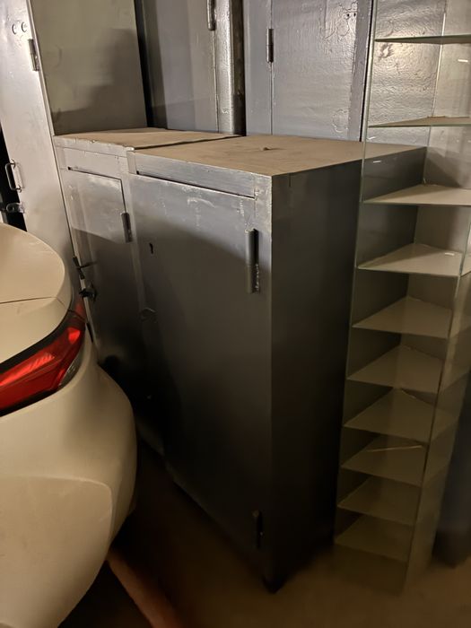 Сейфы и шкафы для документов