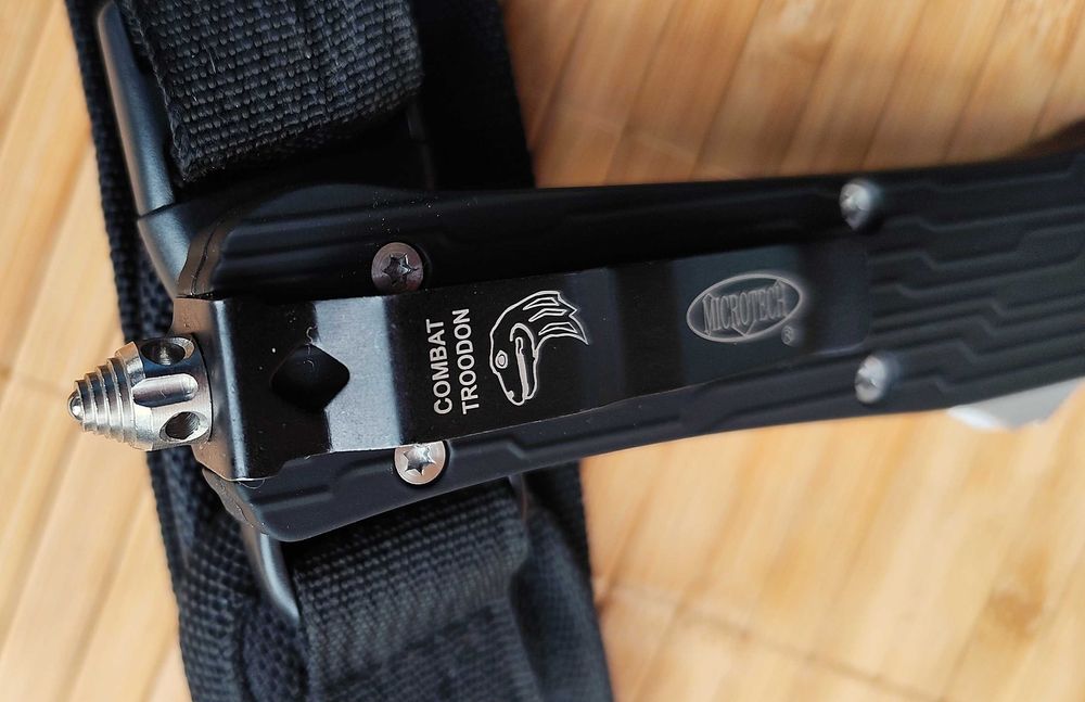 Автоматичен нож Microtech