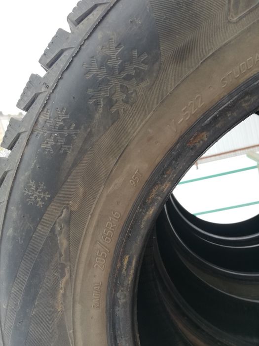Продам шины 205/65/R16