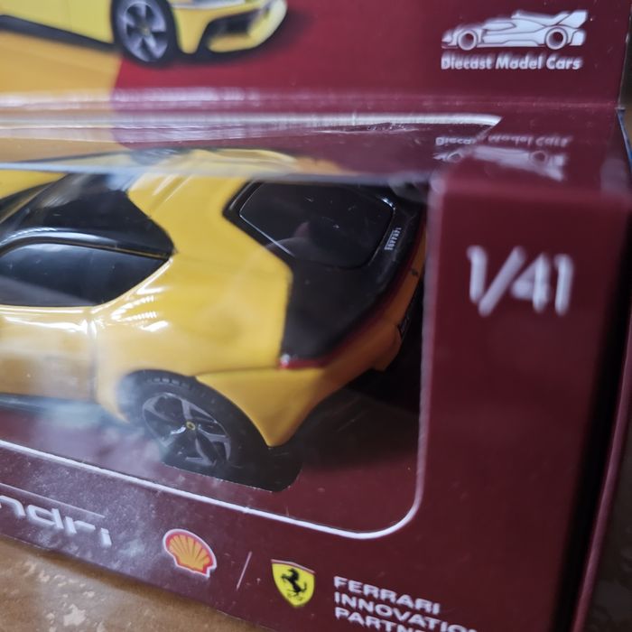 1:43 Ferarry 12cCilind Sgell.ry