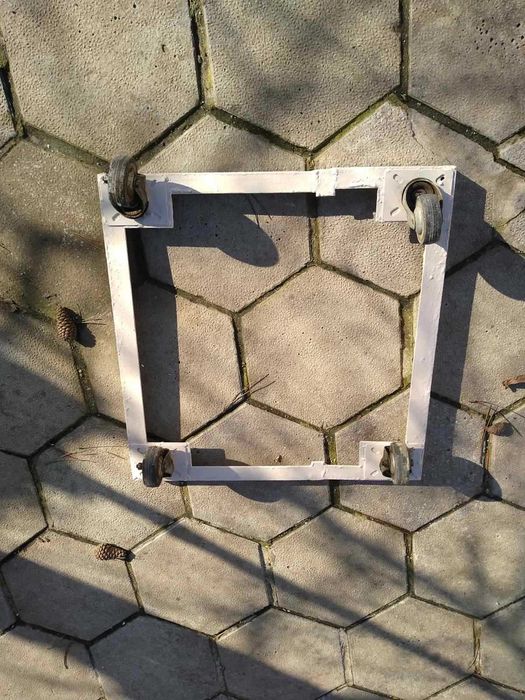 Количка за витрини