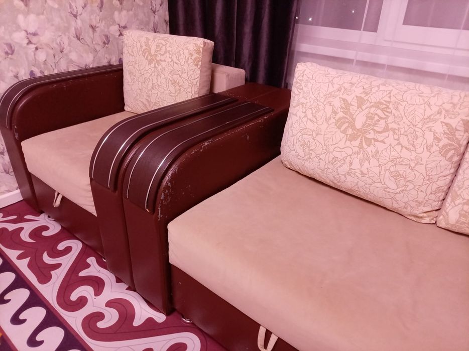 Продам диван срочно