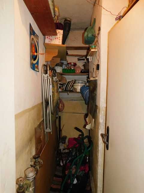 Продава се Тристаен апартамент в Търговище, Център - 68 кв.м за 938 €/кв.м - Снимка #9