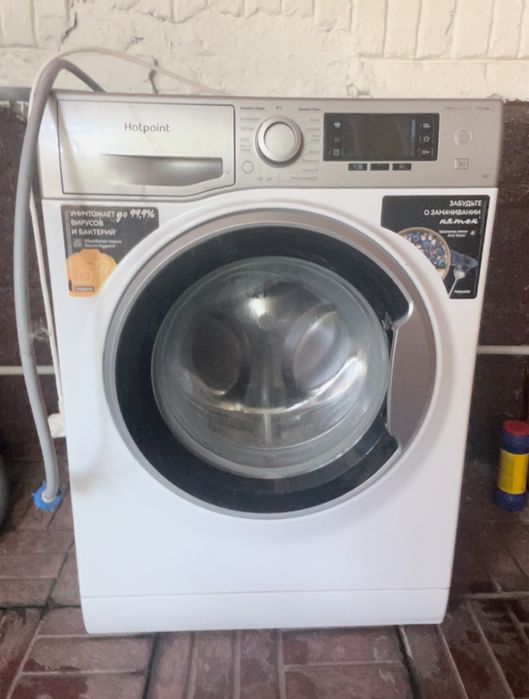 Стиральная машина Hotpoint