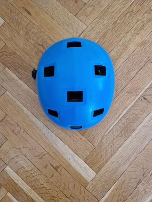 Детска каска за момче