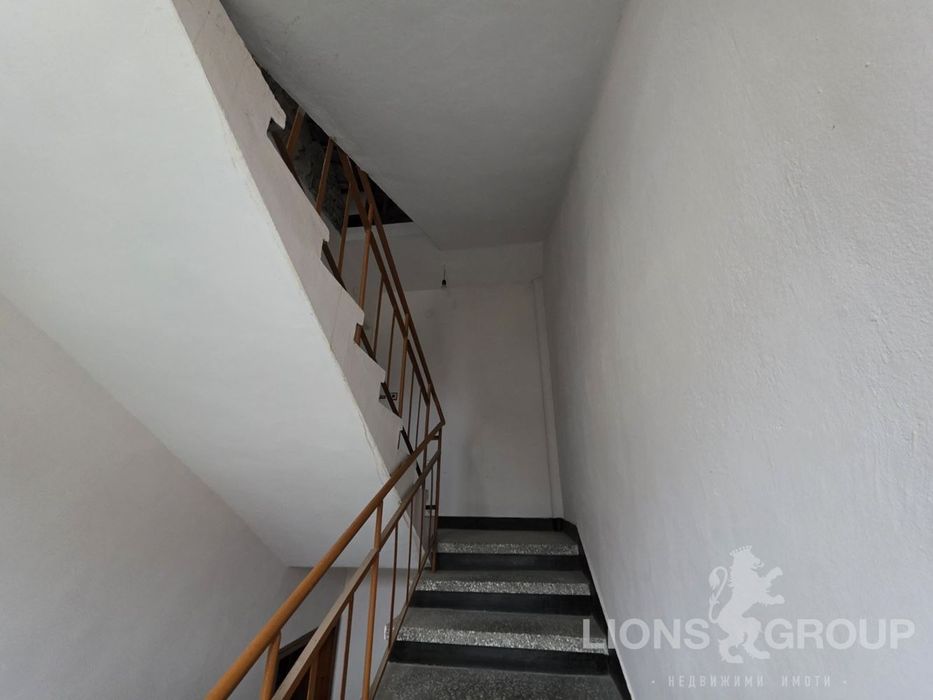 Продава се Етаж от къща в Варна, Виница - 220 кв.м за 526 €/кв.м - Снимка #10