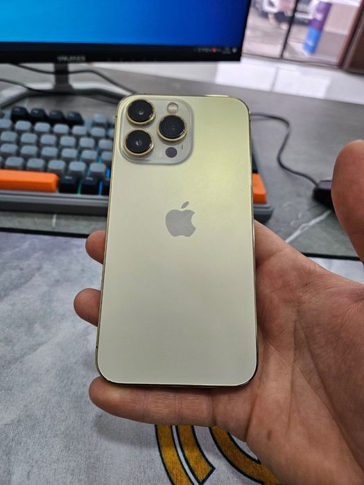 Iphone 13pro ochilmagan vakum