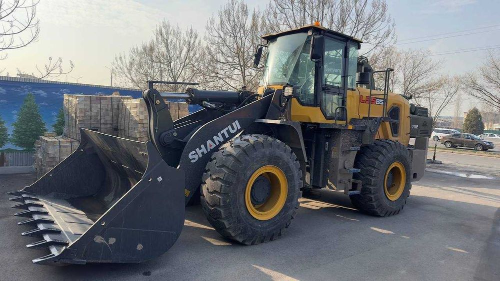 Погрузчик SHANTUI L53G 1.8; 3; 5тн рассрочка 8ой