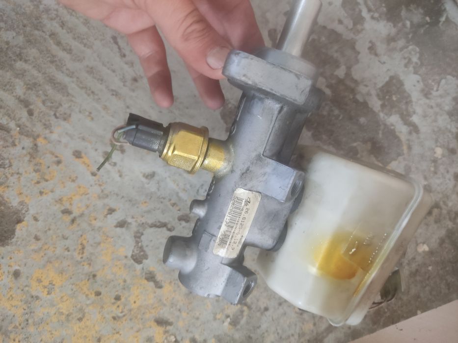 Продам тормозной цилиндр ML320w163