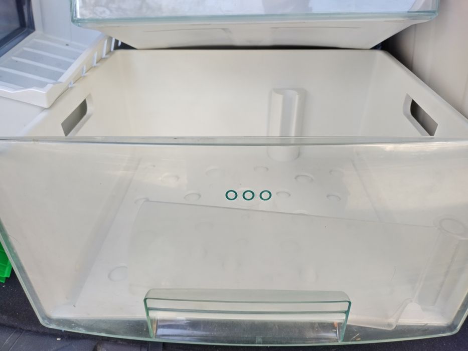 Хладилни Чекмеджета и рафтове