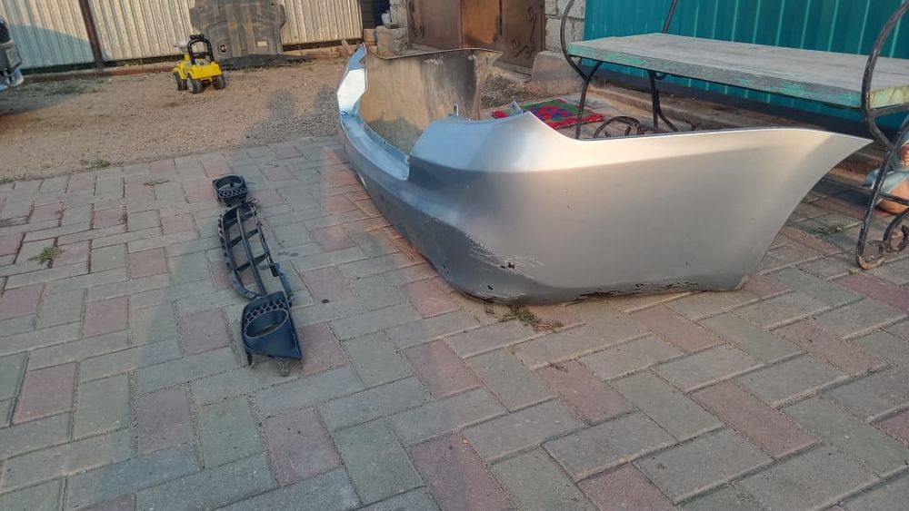 Продам бампер задний Datsun