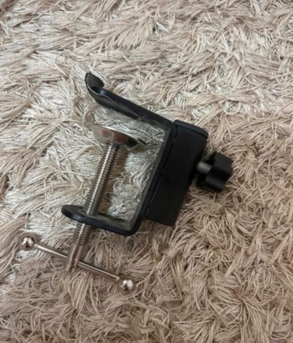 Microfon gaming mute button