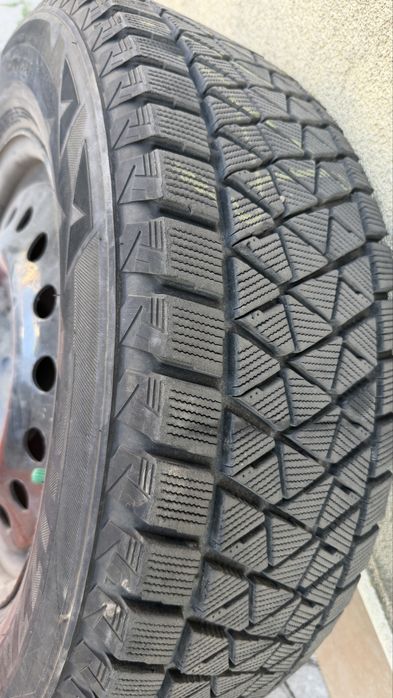 235/65/17 Bridgestone