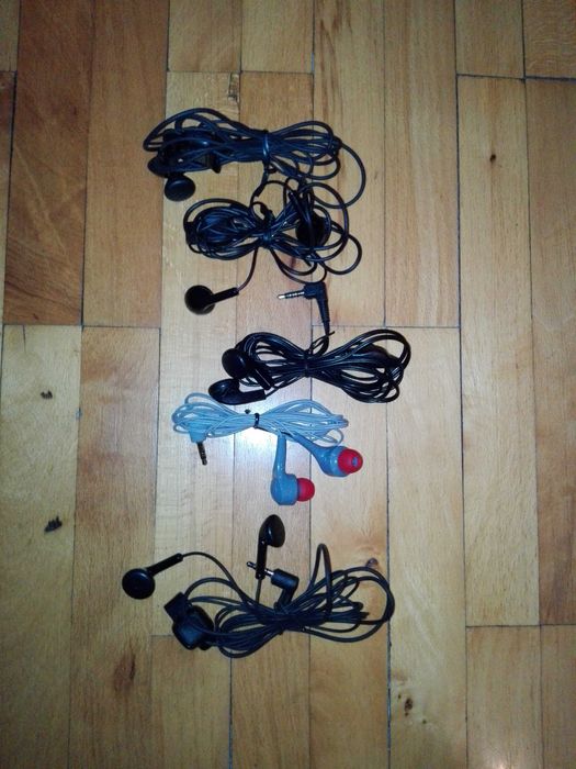 Слушалки 5 броя за 5 лв