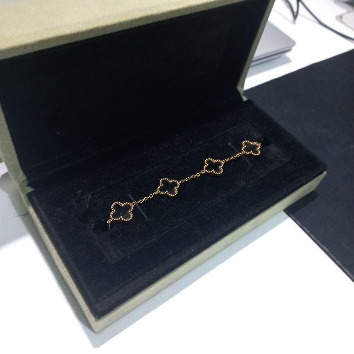 Браслет из ювелирной стали (S.STEEL)