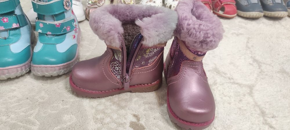 Детская обувь 6 пар летних, 5 пар зимних