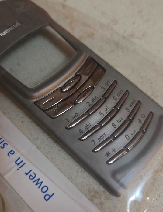 Nokia 8910 Части