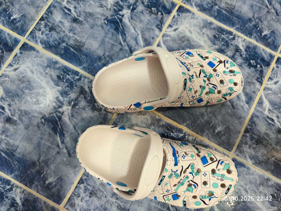 Детски чехли/сандали за баня и плаж