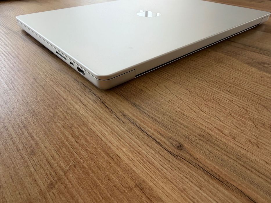 MacBook Pro 16" M4 MAX 14-CPU, 32-GPU, 36GB RAM, 1TB SSD — миниатюра 3