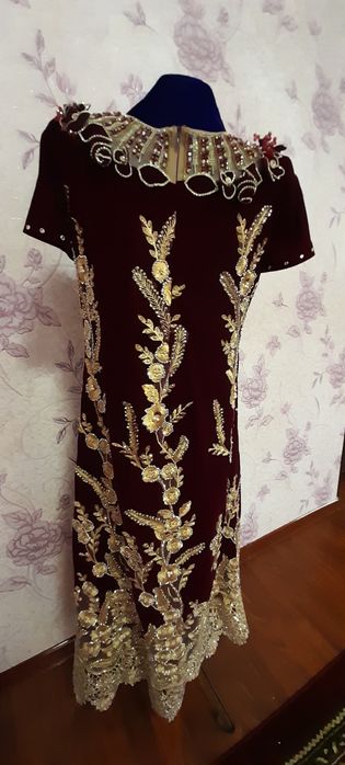 Красивое национальное платье