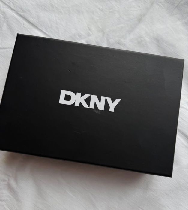 Сумочка оригинал , новая