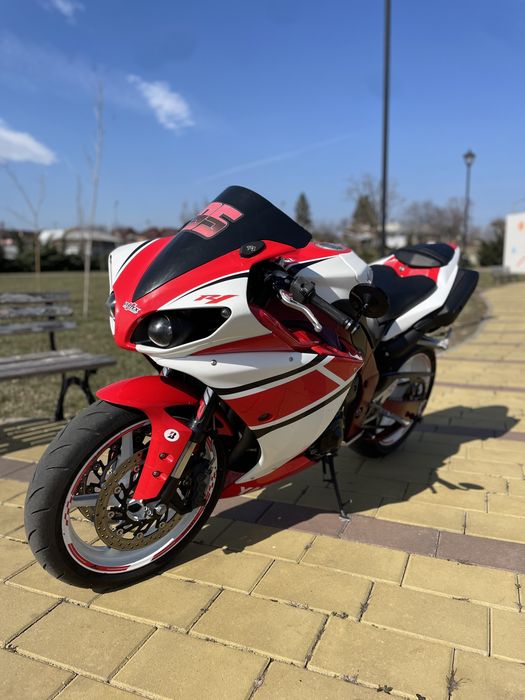 Vând Yamaha R1,Big Bang,Cross-Plane,2010,Schimb