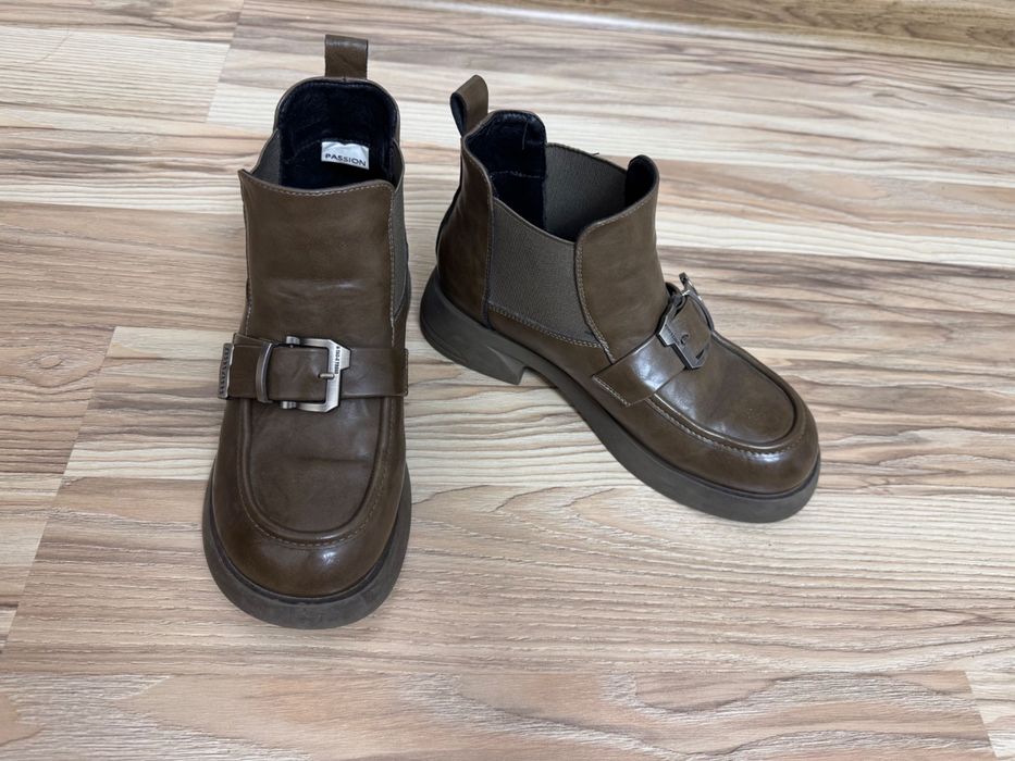 Женские демисезонные сапоги