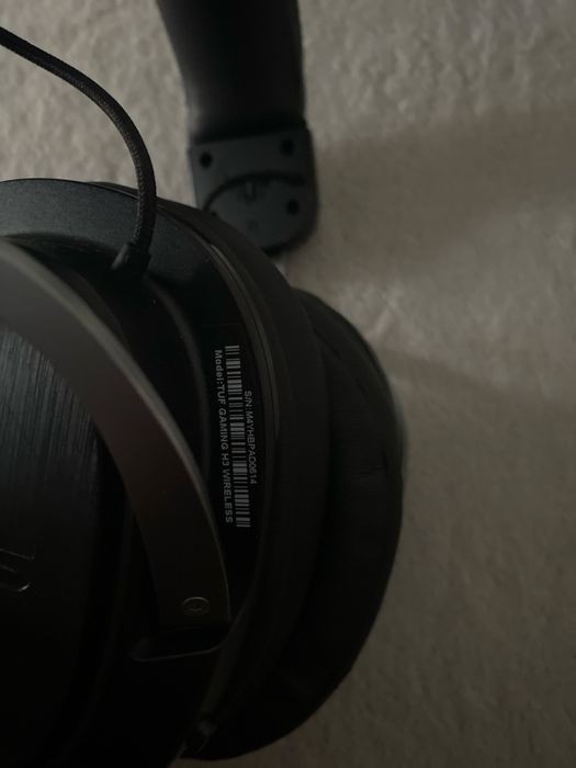 Продам наушник asus