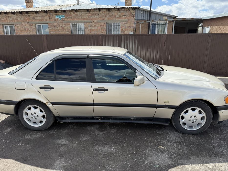 Мерседес С180. Продаю