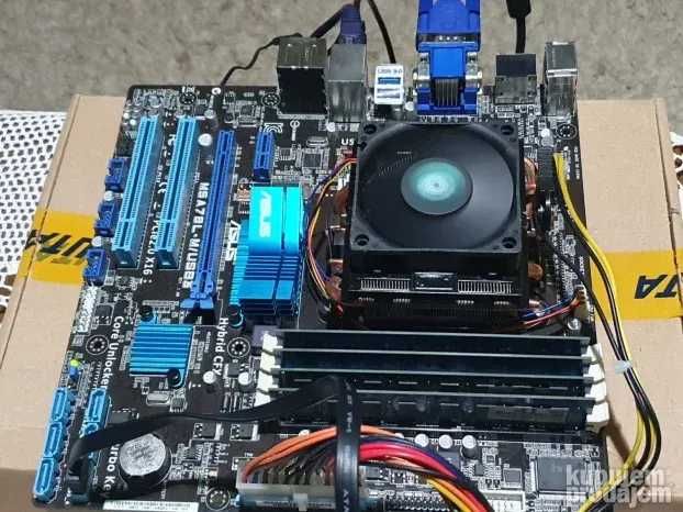 Продавам дъно ASUS M5A78L-M USB3..