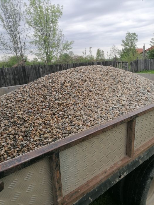 Nisip spălat de Mureș.