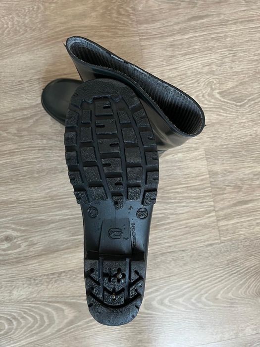 Резиновые сапоги 40 размер.