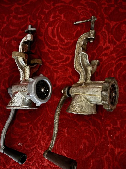 Masina manualacde tocat