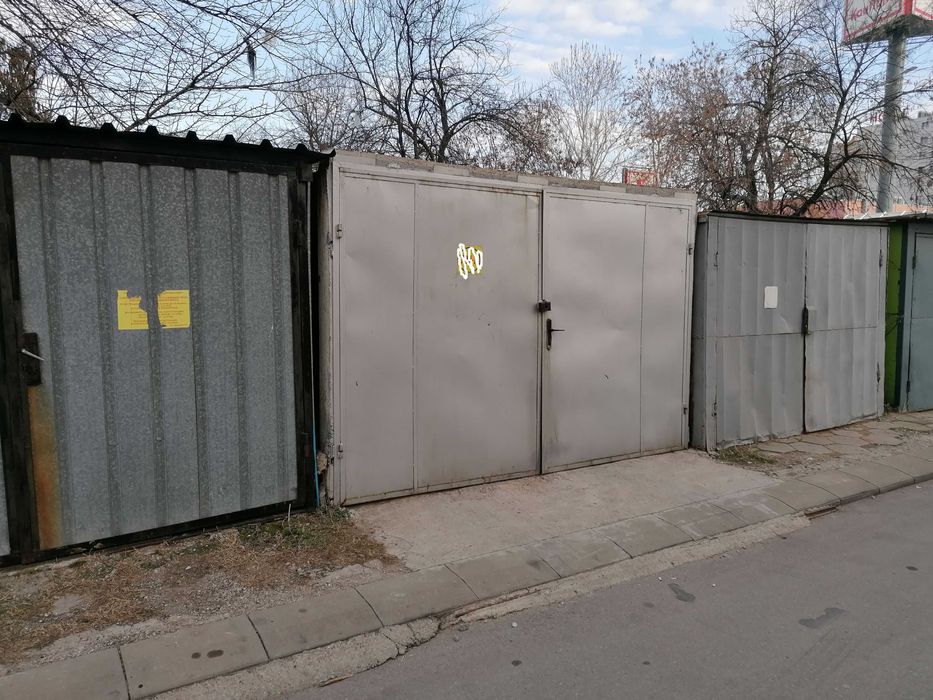 Продава се Гараж / Паркомясто в Асеновград - 20 кв.м за 90 €/кв.м - Снимка #1