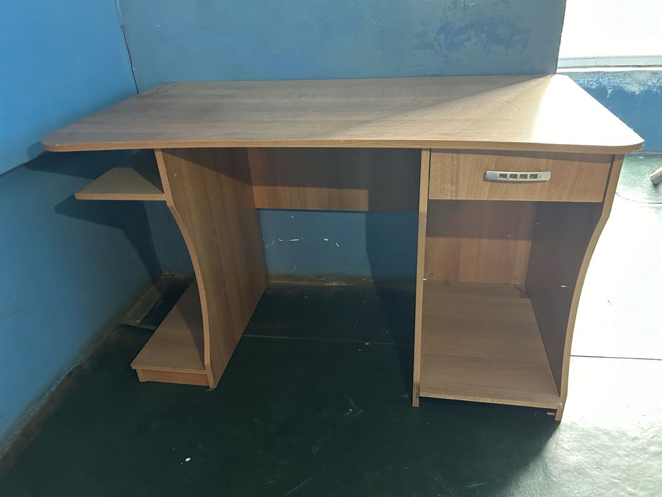 Запазено ученическо бюро