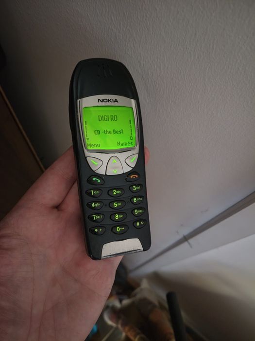 Nokia 6210 ( liber de rețea)