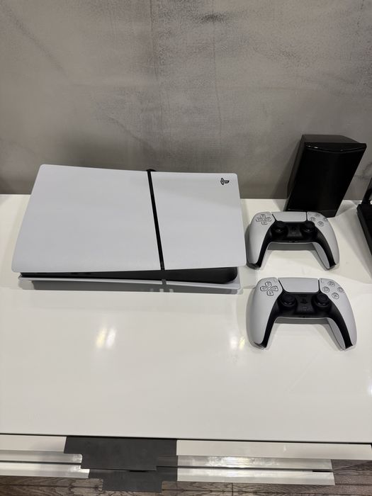 Sony PS 5 Slim Play Station с играми