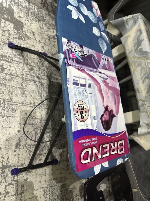 Qozon,idishlar,dazmol stol hammasi 250 ming.