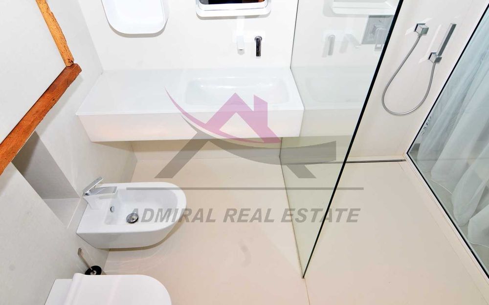 Дава се под наем Двустаен апартамент в Варна, Бриз - 99 кв.м за 1200 € - Снимка #3