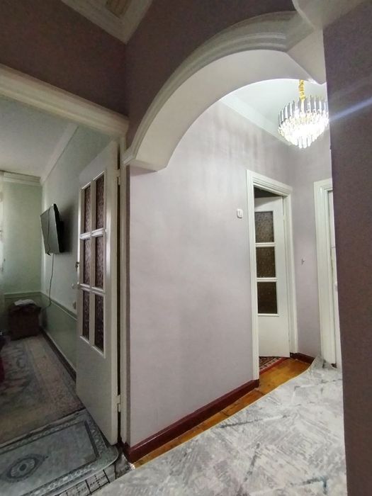 Тинчлик метро срочна сотилади