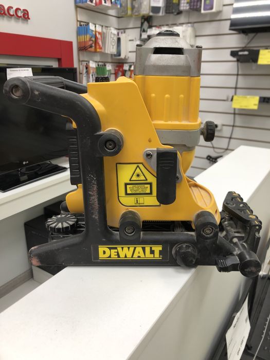 Лазерный уровень Dewalt(Пушкина 25)