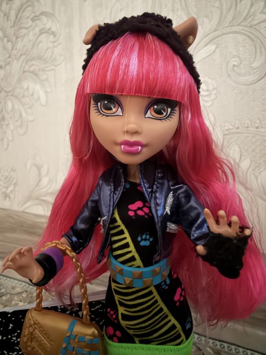 Monster High 13 Wishes Howleen Wolf Doll