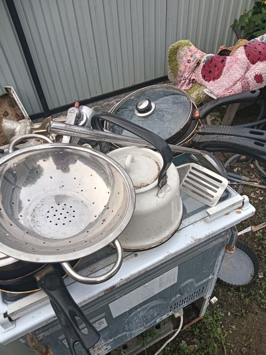 Продам чайники и скавародки